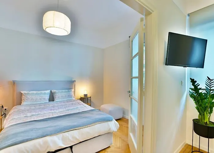 Newly Renovated Apartment In The Heart Of Athens.