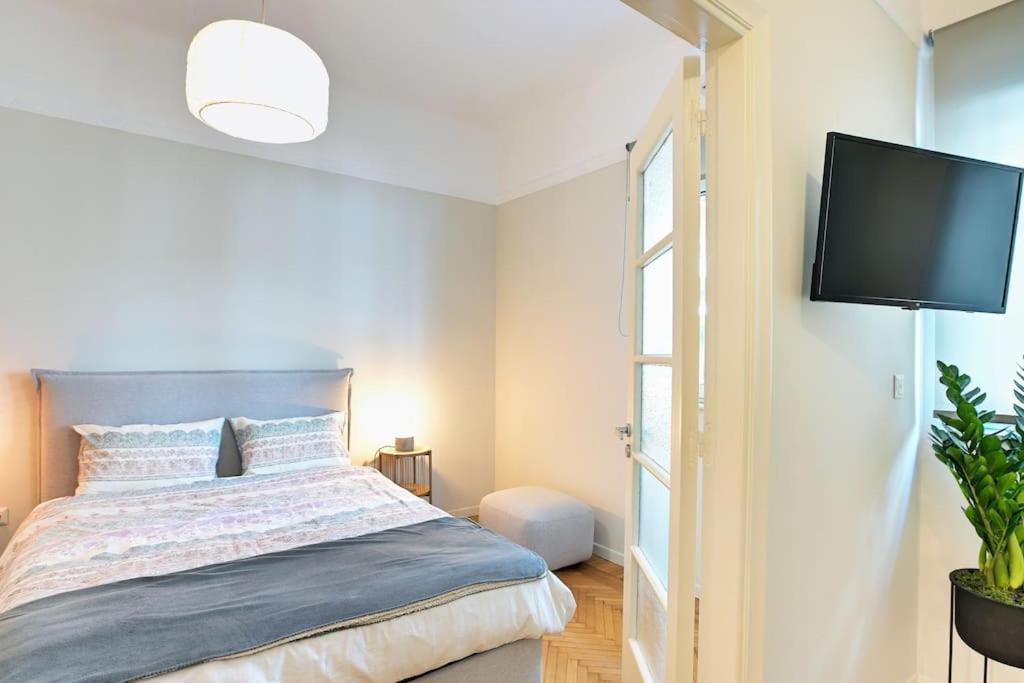 Newly Renovated In The Heart Of Athens. Apartment
